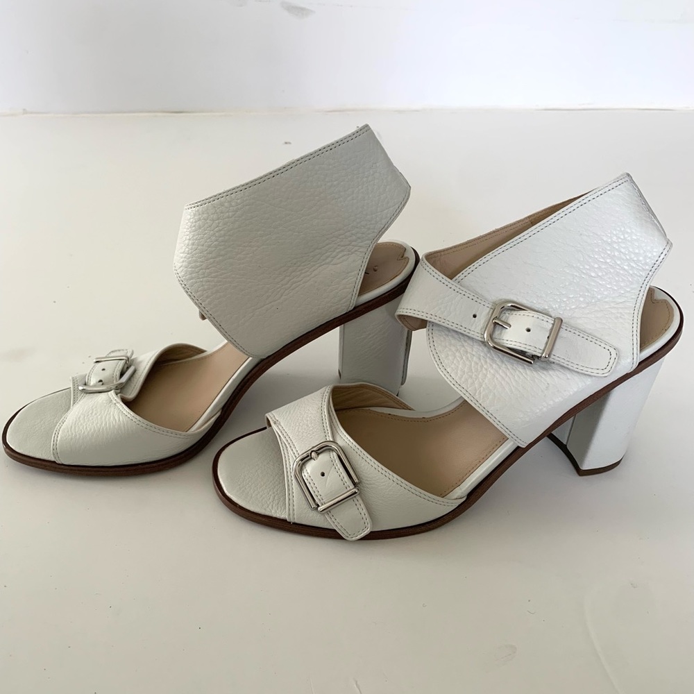 Via Spiga women’s size 9.5m white leather open toe buckle block heel sandals